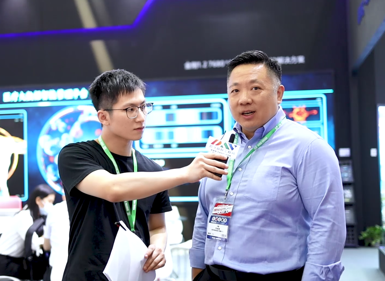 易事達(dá)總經(jīng)理吳錚先生接受媒體采訪(fǎng)